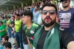 pakistani singing indian national anthem, Pakistan cricket fan singing Indian national anthem, india vs england match pakistani cricket fan sings jana gana mana video goes viral, Icc world cup 2019