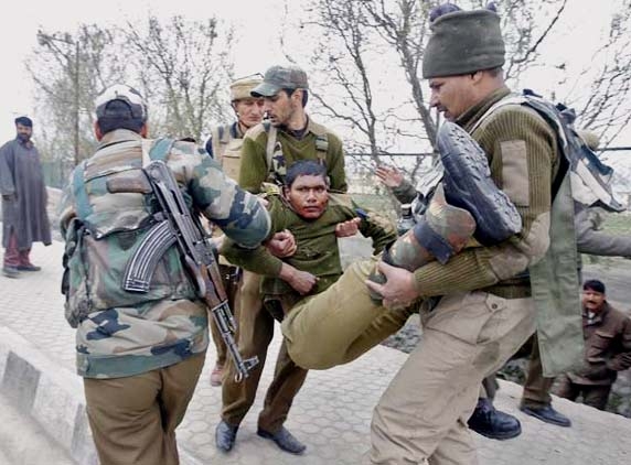 Man arrested for helping CRPF camp attackers in Srinagar...