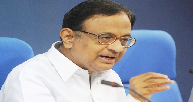 Finance Minister brainstorms on Indian economy},{Finance Minister brainstorms on Indian economy